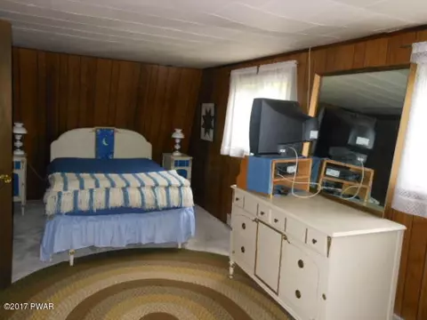 237 Skyline Dr, Dingmans Ferry, PA 18328 photo 15