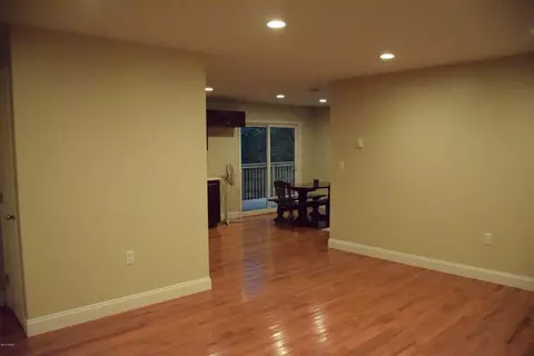 178 Outer Dr, Dingmans Ferry, PA 18328 photo 10
