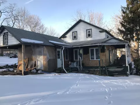 585 Sterling Rd, Newfoundland, PA 18445 photo 3