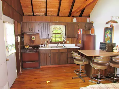 1095 Westside Dr, Newfoundland, PA 18445 photo 8