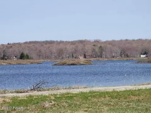 1095 Westside Dr, Newfoundland, PA 18445 photo 23