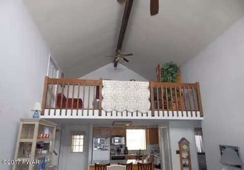 205 Mountain Lake Dr, Dingmans Ferry, PA 18328 photo 7