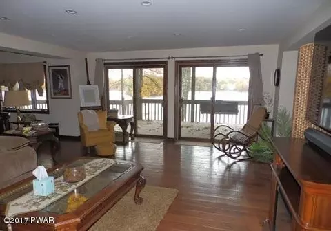 205 Mountain Lake Dr, Dingmans Ferry, PA 18328 photo 17