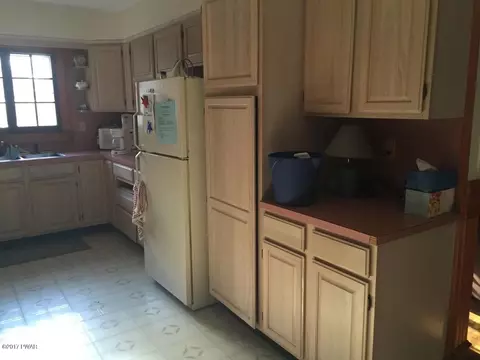 219 Dorys Rd, Dingmans Ferry, PA 18328 photo 11