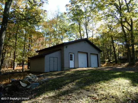 1004 E Deer Run, Bushkill, PA 18324 photo 3
