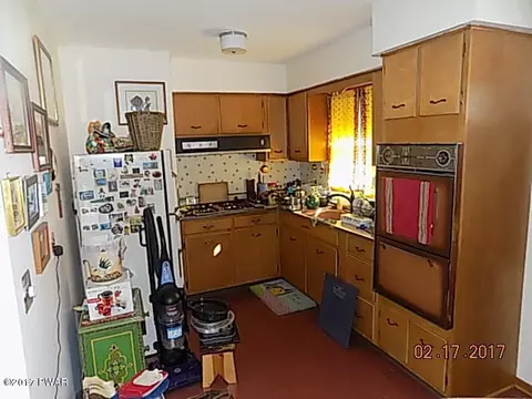 136 Beech Rd, Dingmans Ferry, PA 18328 photo 8