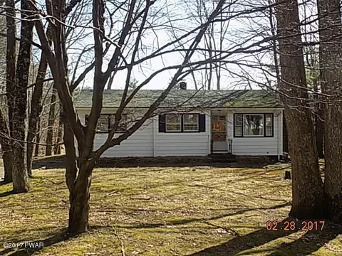 136 Beech Rd, Dingmans Ferry, PA 18328 photo 2