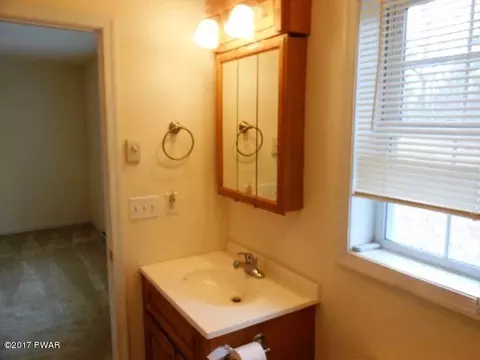 122 Ledgeway Dr, Dingmans Ferry, PA 18328 photo 17