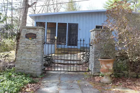 127 Panorama Trl, Dingmans Ferry, PA 18328 photo 16