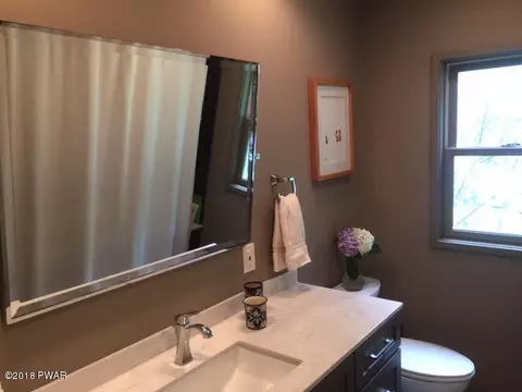 127 Panorama Trl, Dingmans Ferry, PA 18328 photo 33