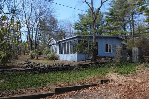 127 Panorama Trl, Dingmans Ferry, PA 18328 photo 11