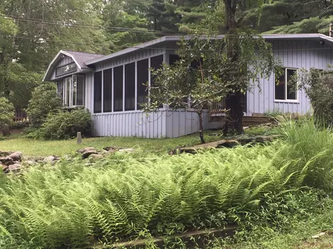 127 Panorama Trl, Dingmans Ferry, PA 18328 photo 12