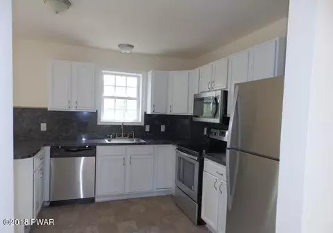 332 Marcel Dr, Dingmans Ferry, PA 18328 photo 3