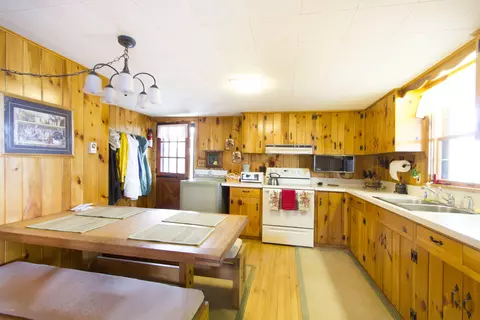 149 Lightning Way, Paupack, PA 18451 photo 12