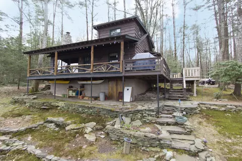 149 Lightning Way, Paupack, PA 18451 photo 3