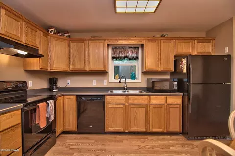 121 Beech Rd, Dingmans Ferry, PA 18328 photo 10