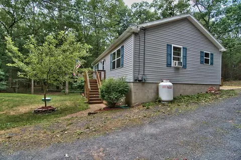 121 Beech Rd, Dingmans Ferry, PA 18328 photo 35