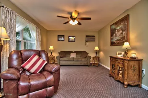121 Beech Rd, Dingmans Ferry, PA 18328 photo 6