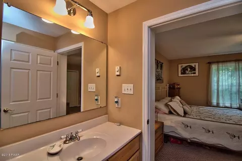 121 Beech Rd, Dingmans Ferry, PA 18328 photo 29