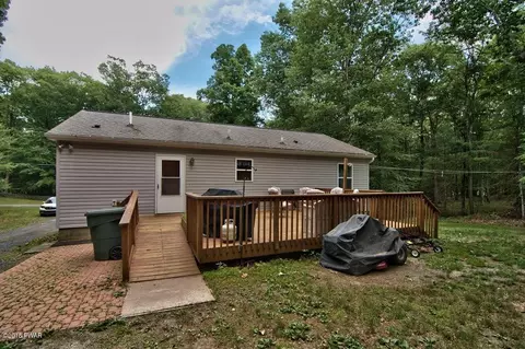 121 Beech Rd, Dingmans Ferry, PA 18328 photo 31