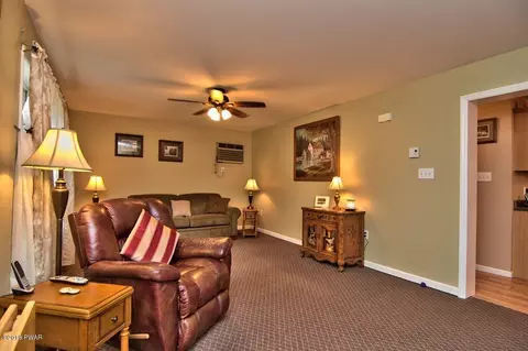121 Beech Rd, Dingmans Ferry, PA 18328 photo 5