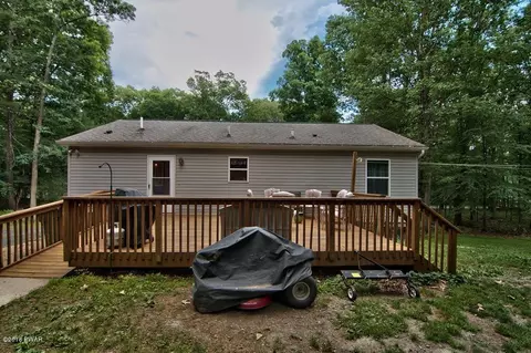 121 Beech Rd, Dingmans Ferry, PA 18328 photo 33
