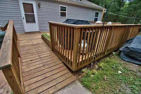 121 Beech Rd, Dingmans Ferry, PA 18328 photo 34