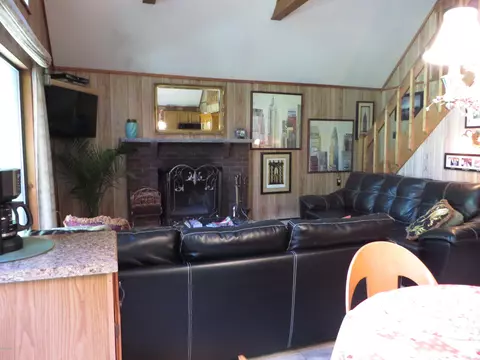2112 Eagle Path, Bushkill, PA 18324 photo 5