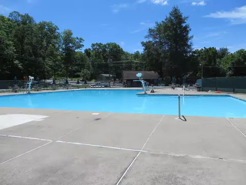 2112 Eagle Path, Bushkill, PA 18324 photo 45