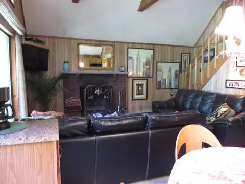 2112 Eagle Path, Bushkill, PA 18324 photo 4