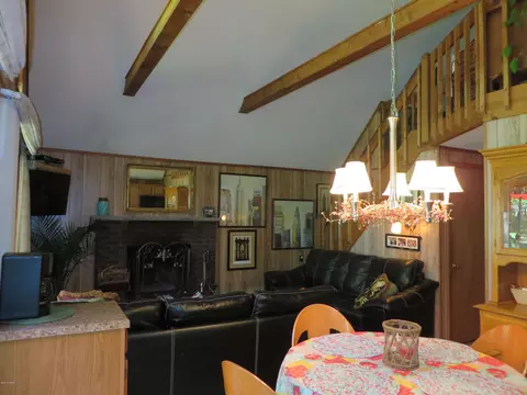2112 Eagle Path, Bushkill, PA 18324 photo 12