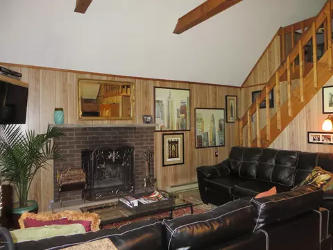 2112 Eagle Path, Bushkill, PA 18324 photo 11
