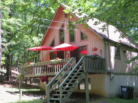 2112 Eagle Path, Bushkill, PA 18324 photo 35