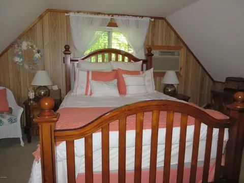 2112 Eagle Path, Bushkill, PA 18324 photo 33