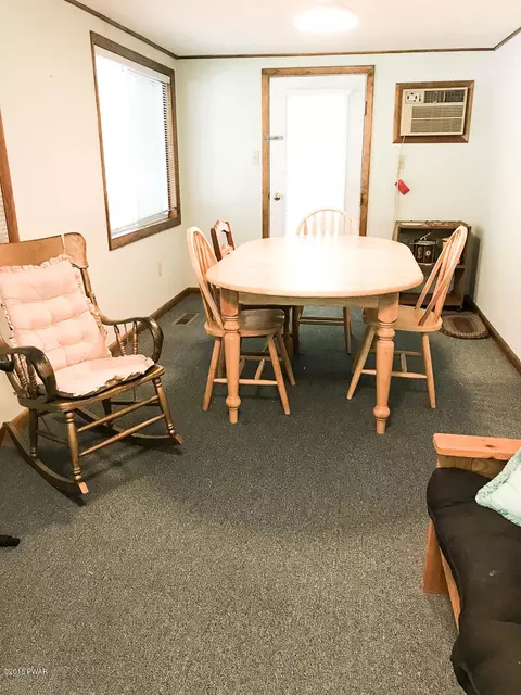 136 E Shore Dr, Dingmans Ferry, PA 18328 photo 10