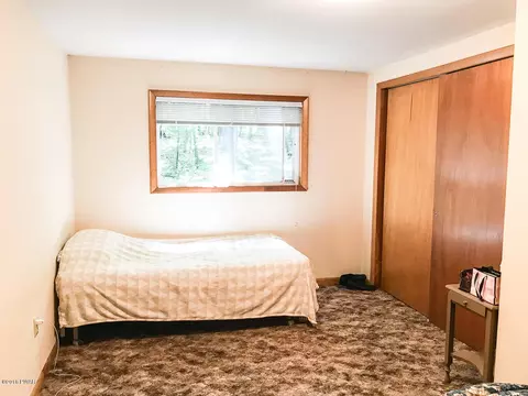 136 E Shore Dr, Dingmans Ferry, PA 18328 photo 17