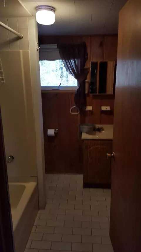 115 Arrowood Dr, Dingmans Ferry, PA 18328 photo 9