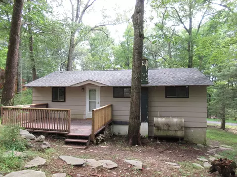 173 Outer Dr, Dingmans Ferry, PA 18328 photo 7