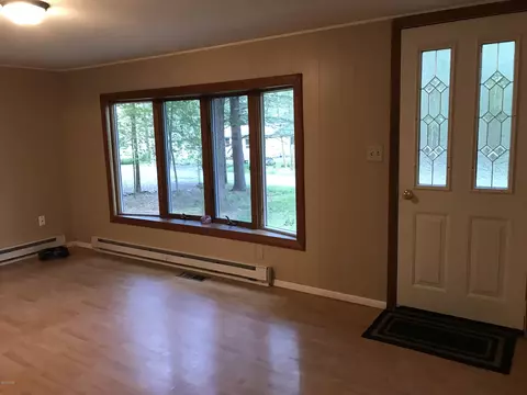 135 Maple St, Dingmans Ferry, PA 18328 photo 2