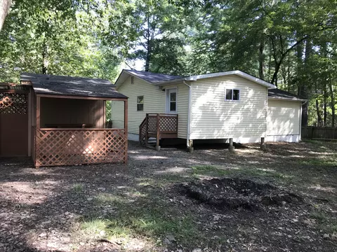135 Maple St, Dingmans Ferry, PA 18328 photo 18