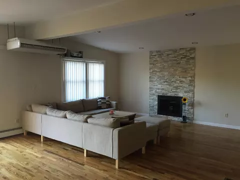 267 Skyline Dr, Dingmans Ferry, PA 18328 photo 3