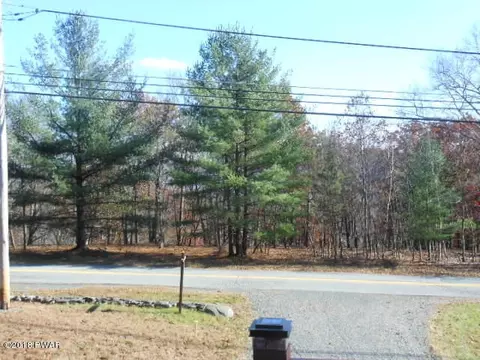 267 Skyline Dr, Dingmans Ferry, PA 18328 photo 7