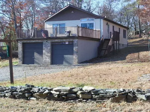 267 Skyline Dr, Dingmans Ferry, PA 18328 photo 1