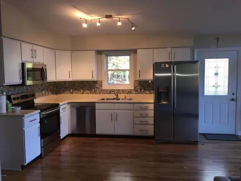 267 Skyline Dr, Dingmans Ferry, PA 18328 photo 8