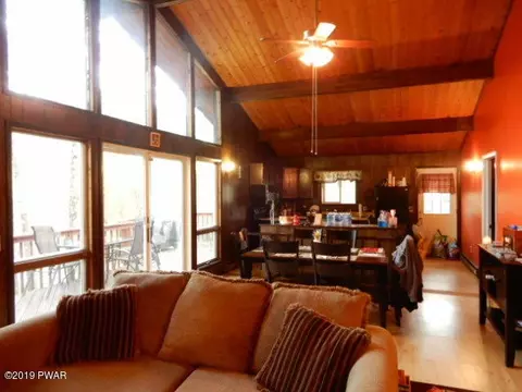 103 Doe Loop, Bushkill, PA 18324 photo 5