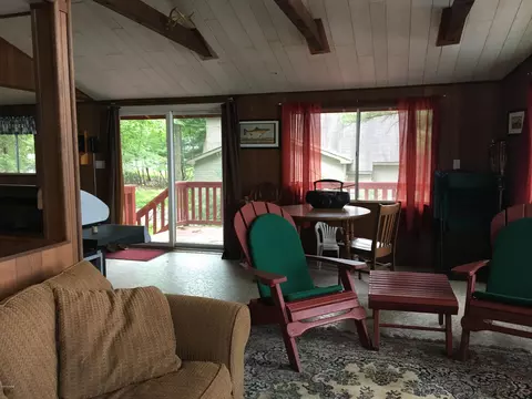 136 Marcel Dr, Dingmans Ferry, PA 18328 photo 14