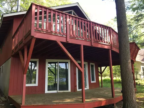 136 Marcel Dr, Dingmans Ferry, PA 18328 photo 4