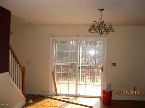 106 Apache Trl, Dingmans Ferry, PA 18328 photo 7