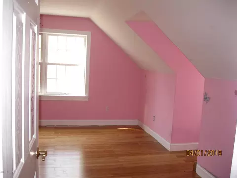 106 Apache Trl, Dingmans Ferry, PA 18328 photo 12