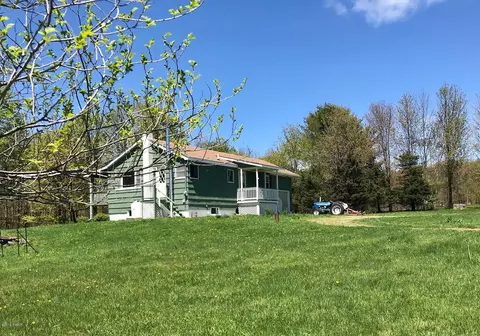 21 Fall Brook Rd, Starlight, PA 18461 photo 1